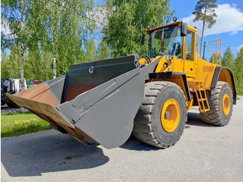 Riteņu iekrāvējs VOLVO L180E