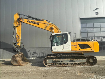 Kāpurķēžu ekskavators LIEBHERR R 926