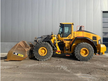 Riteņu iekrāvējs VOLVO L260H