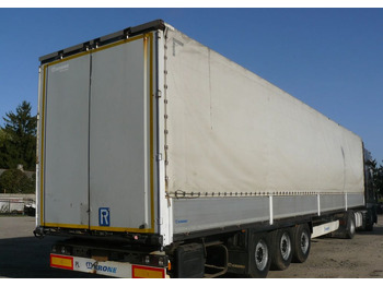 Kravas automašīna ar tentu