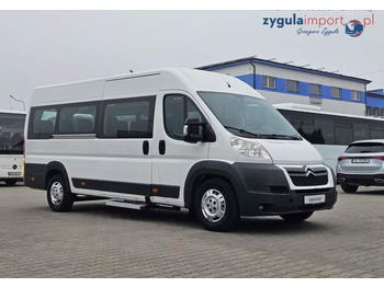 : fotogrāfija galvenē