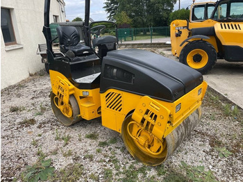 Ceļu veltnis BOMAG BW120AD-4