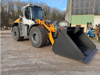 Riteņu iekrāvējs LIEBHERR L 550