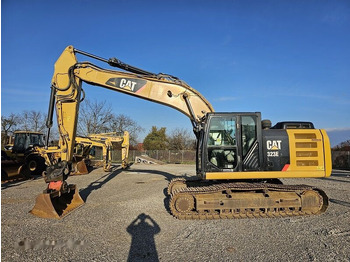 Kāpurķēžu ekskavators CATERPILLAR 323EL