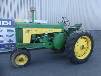 Traktors John-Deere 730: foto 3