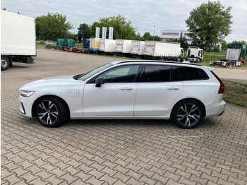 Vieglā automašīna Volvo V60 T6 AWD R-Design Expression Recharge Plug-In: foto 2
