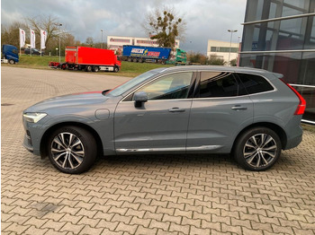 SUV Volvo XC 60 T6 Inscr. Rech. Plug-In Hybrid AWD Md.2022: foto 2