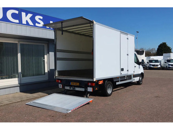 Furgons ar slēgtā virsbūve Mercedes-Benz Sprinter 515 CDI: foto 3