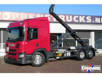 Pacēlājs ar āķi SCANIA P 450