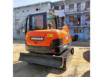Kāpurķēžu ekskavators Awesome Performance Korea Imported Small Scale Used Doosan Dh60 Excavator: foto 5 Kāpurķēžu ekskavators Awesome Performance Korea Imported Small Scale Used Doosan Dh60 Excavator: foto 5