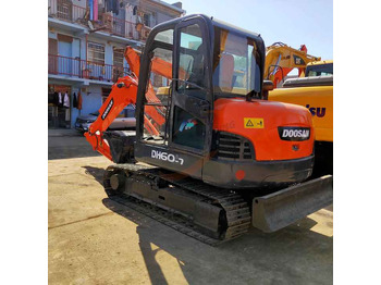 Kāpurķēžu ekskavators Awesome Performance Korea Imported Small Scale Used Doosan Dh60 Excavator: foto 4 Kāpurķēžu ekskavators Awesome Performance Korea Imported Small Scale Used Doosan Dh60 Excavator: foto 4