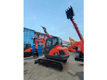Kāpurķēžu ekskavators Awesome Performance Korea Imported Small Scale Used Doosan Dx60 Excavator in Shanghai good price: foto 2