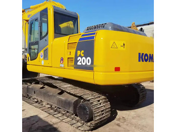 Kāpurķēžu ekskavators KOMATSU PC200-8