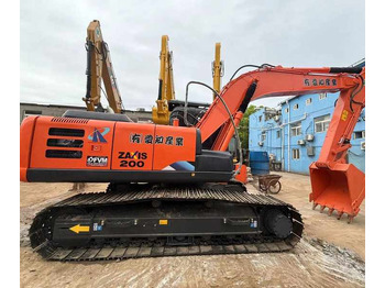 Kāpurķēžu ekskavators HITACHI ZX120