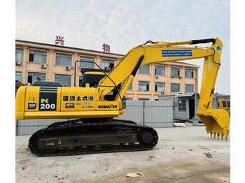 Kāpurķēžu ekskavators KOMATSU PC200-6