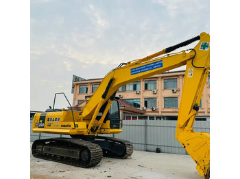 Kāpurķēžu ekskavators KOMATSU PC200LC-7