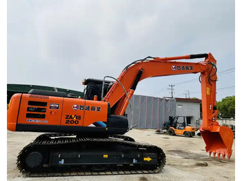 Kāpurķēžu ekskavators HITACHI ZX200