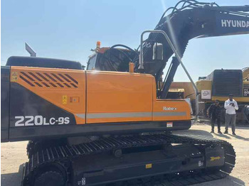 Ekskavators Used Original Korea Multifunction Crawler Excavator Hyundai HX220L High Efficiency Hyundai 225LC 220LC in Good Condition on Sale: foto 2