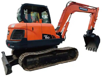 Kāpurķēžu ekskavators DOOSAN DX60