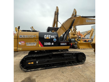 Ekskavators CATERPILLAR 320D