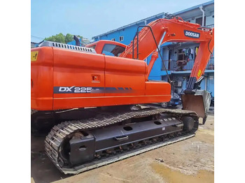 Kāpurķēžu ekskavators DOOSAN DX225
