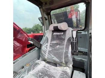 Kāpurķēžu ekskavators 2021 Doosan DX225: foto 2