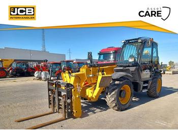 Teleskopiskais iekrāvējs JCB