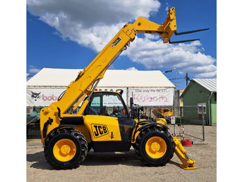Teleskopiskais iekrāvējs JCB