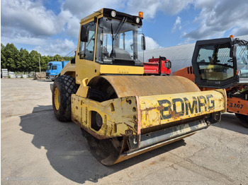 Vibrorullis BOMAG