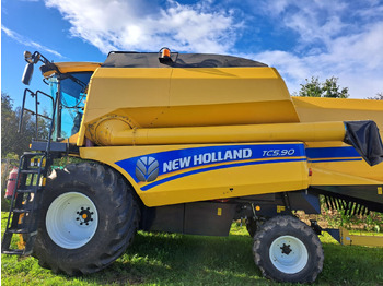 Labības kombains NEW HOLLAND TC series
