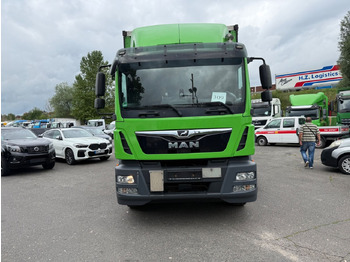 Kravas automašīna ar tentu MAN TGM 15.290