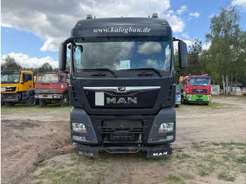 Vilcējs MAN TGX 18.500
