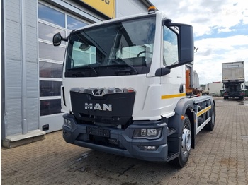 Pacēlājs ar āķi MAN TGM 18.250