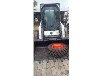 Kompaktiekrāvējs BOBCAT S450