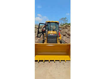 Jaunā Ekskavators-iekrāvējs CATERPILLAR 424: foto 4