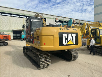 Kāpurķēžu ekskavators CAT 320D: foto 3