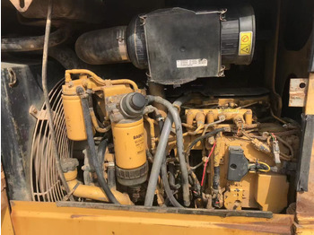 Buldozers CAT D5K: foto 2