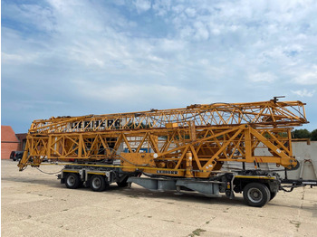 Torņa celtnis LIEBHERR