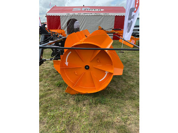 Jaunā Siena sagatavošanas tehnika Spawex Silowalze / Silage spreader / Épandeur d'ensilage / Spandiconcime / Esparcidor de forraje verde / Кормораспределитель / Rozgarniacz do zielonki Tornado 2,2 m: foto 4