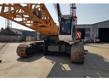 Kāpurķēžu celtnis LIEBHERR