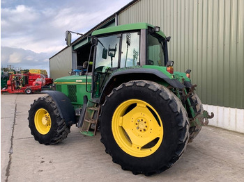 Traktors John Deere 6800: foto 3