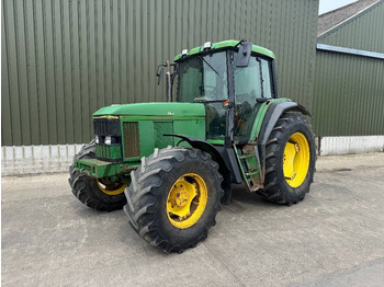 Traktors JOHN DEERE 6800