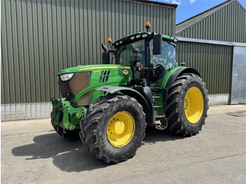 Traktors JOHN DEERE 6215R