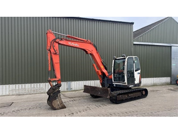Kāpurķēžu ekskavators KUBOTA KX080