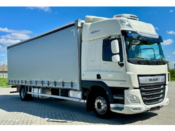 Kravas automašīna ar tentu DAF CF 320