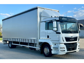Kravas automašīna ar tentu MAN TGM 18.290