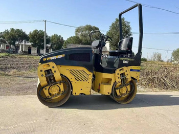 Ceļu veltnis BOMAG