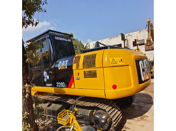 Kāpurķēžu ekskavators CATERPILLAR 320D2