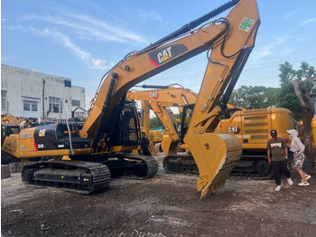 Kāpurķēžu ekskavators CAT 324 D: foto 2 Kāpurķēžu ekskavators CAT 324 D: foto 2