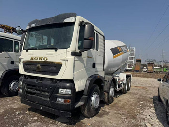 Autocisterna SINOTRUK HOWO